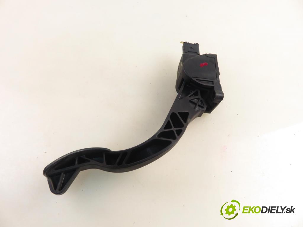 CITROEN C4 Grand Picasso I (UA_) MINIVAN 2007 80,00 1.6 HDi - 9HZ (DV6TED4) 1560,00 Potenciometer plynu 0280755044 ; 9654725380 (Potenciometer plynového pedálu)