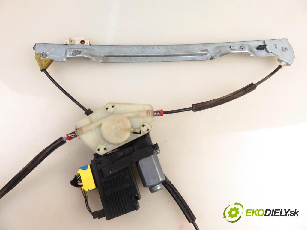 CITROEN C4 Grand Picasso I (UA_) MINIVAN 2007 80,00 1.6 HDi - 9HZ (DV6TED4) 1560,00 mechanismus oken 9654087680