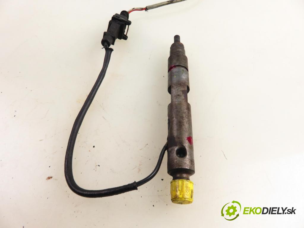 RENAULT SCENIC I (JA0/1_) MINIVAN 2001 59,00 1.9 dTi 80 - F9Q 744 1870,00 vstrekovač 0432193563 ; 8200047506 (Vstrekovač paliva)