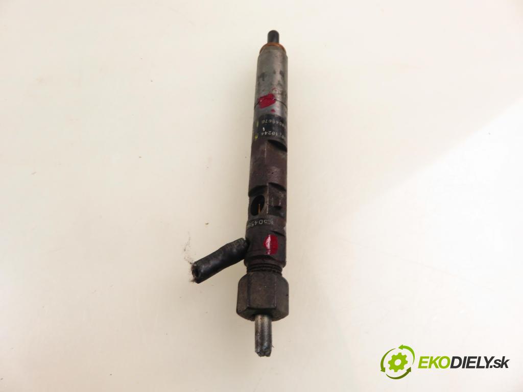 RENAULT CLIO II (BB_, CB_) HB 2004 48,00 1.5 dCi 65 - K9K 704 1461,00 vstrekovač EJBR02101Z ; 8200240244 ; 8200049876 (Vstrekovač paliva)