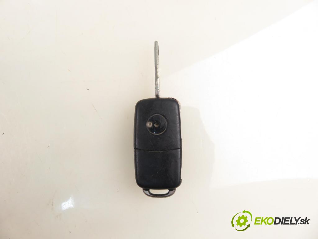 VW PASSAT B5.5 (3B3) SEDAN 2002 74,00 1.9 TDI PD 101 - AVB 1896,00 spinačka 4B0905851A (Spínacia skrinka)