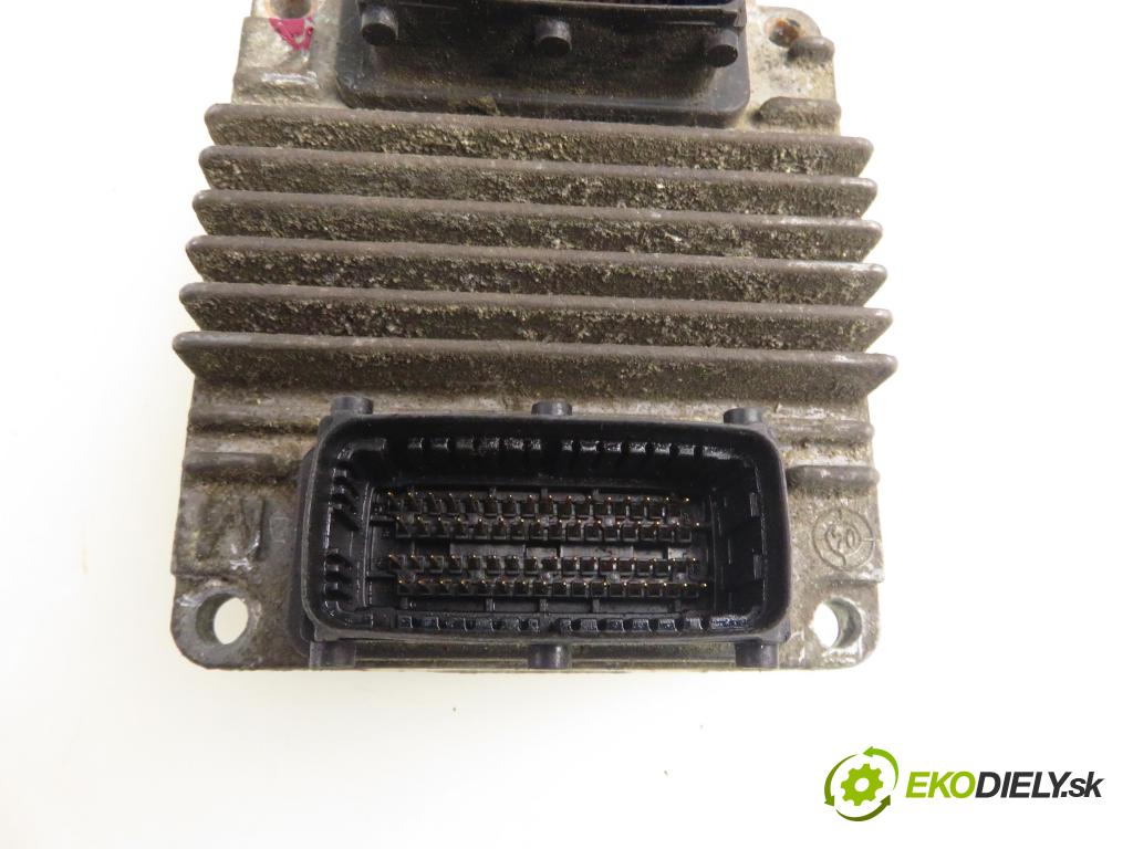 OPEL CORSA C (X01) HB 2004 44,00 1 - Z 10 XEP 998,00 Riadiaca jednotka Motor 12201599 ; 12242149