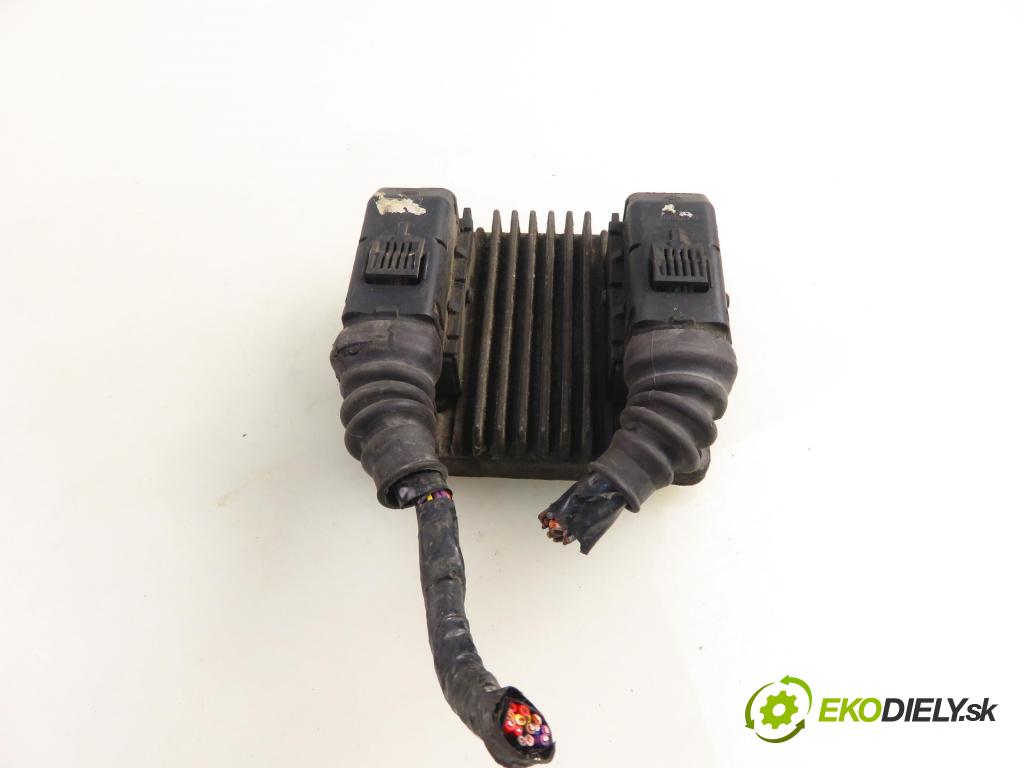 OPEL CORSA C (X01) HB 2004 44,00 1 - Z 10 XEP 998,00 Riadiaca jednotka Motor 12201599 ; 12242149