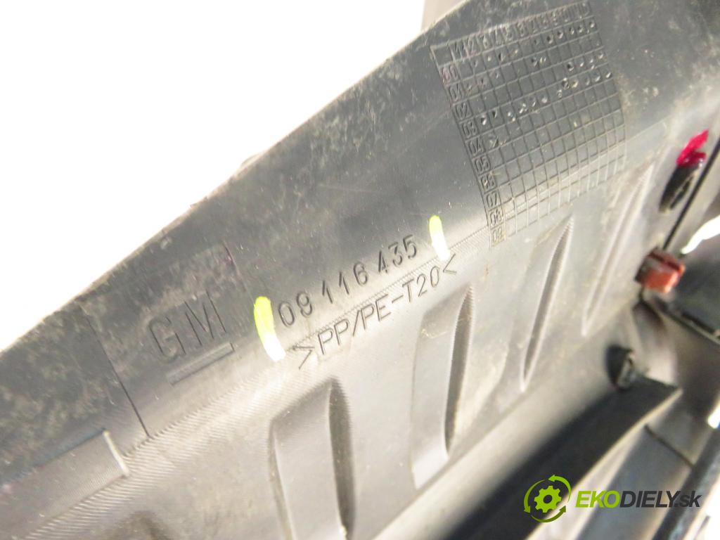 OPEL CORSA C (X01) HB 2004 44,00 1 - Z 10 XEP 998,00 Torpédo, plast pod čelné okno 09116435 (Torpédo (plast pod čelným sklom))