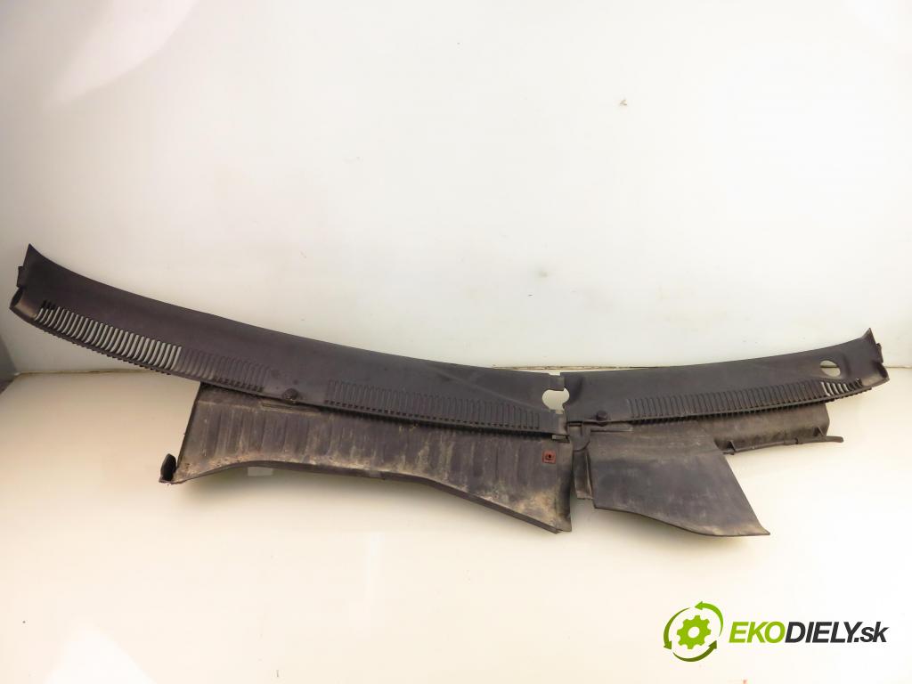 OPEL CORSA C (X01) HB 2004 44,00 1 - Z 10 XEP 998,00 Torpédo, plast pod čelné okno 09116435 (Torpédo (plast pod čelným sklom))