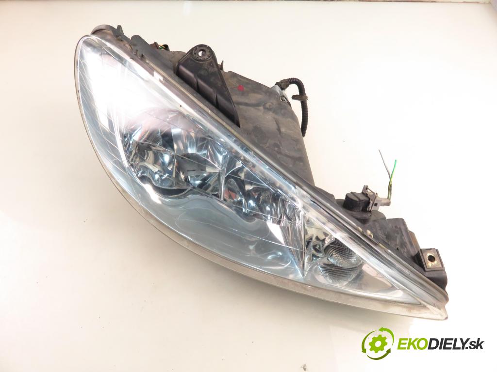 PEUGEOT 206 liftback (2A/C) HB 2002 440,00 1.1 i - HFX (TU1JP) 1124,00 světlo PP 9628666780
