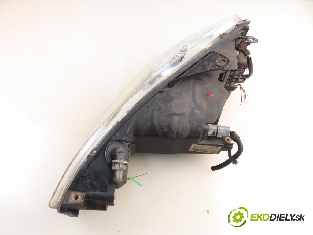 PEUGEOT 206 liftback (2A/C) HB 2002 440,00 1.1 i - HFX (TU1JP) 1124,00 světlo PP 9628666780