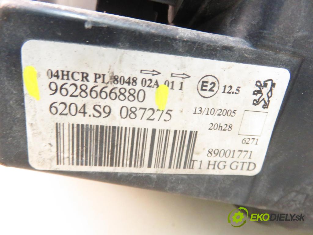 PEUGEOT 206 liftback (2A/C) HB 2002 440,00 1.1 i - HFX (TU1JP) 1124,00 světlo LP 9628666880
