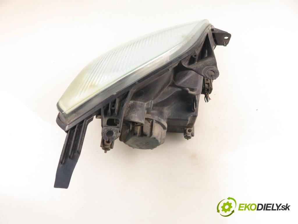 FORD FIESTA V (JH_, JD_) HB 2003 50,00 1.4 TDCi 68 - F6JB 1399,00 světlo LP 2S6X13W030AH