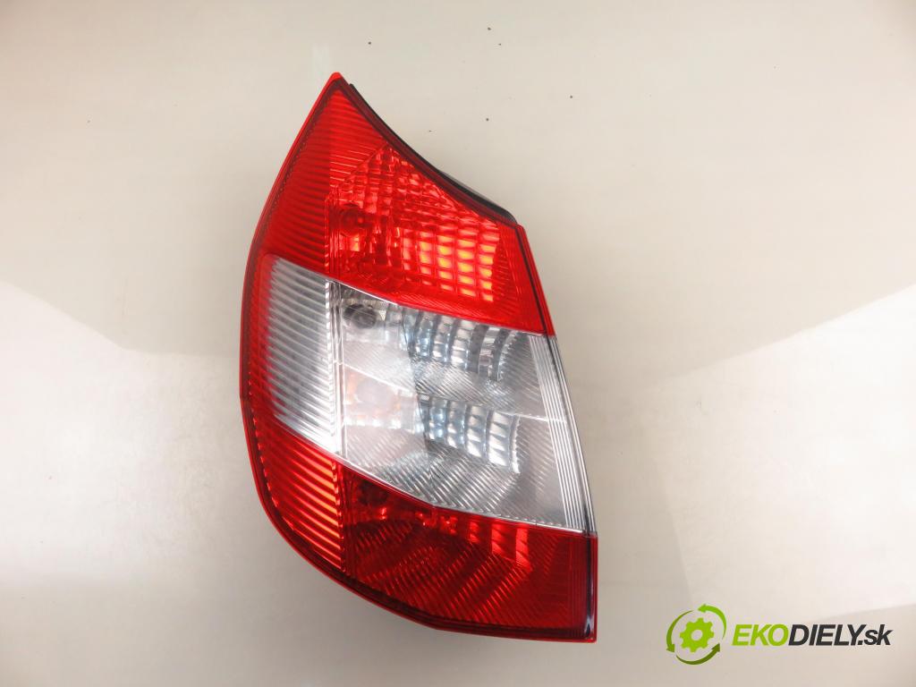 RENAULT SCENIC II (JM0/1_) HB 2004 88,00 1.9 DCI - F9Q 812 1870,00 světlo levé zadní 8200493374F