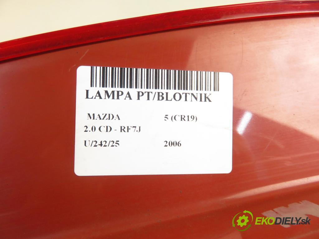 MAZDA 5 (CR19) MINIVAN 2006 105,00 2.0 MZR-CD 143 - RF7J 1998,00 Svetlo pravé zadné C23551150