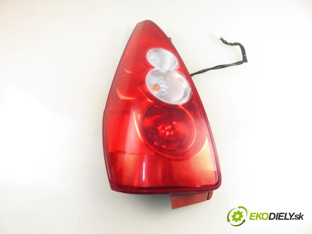 MAZDA 5 (CR19) MINIVAN 2006 105,00 2.0 MZR-CD 143 - RF7J 1998,00 Svetlo ľavé zadné C23551160