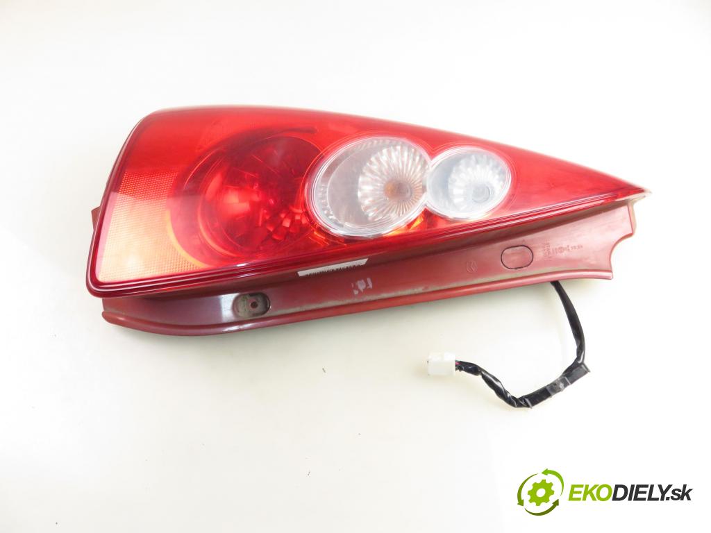 MAZDA 5 (CR19) MINIVAN 2006 105,00 2.0 MZR-CD 143 - RF7J 1998,00 Svetlo ľavé zadné C23551160