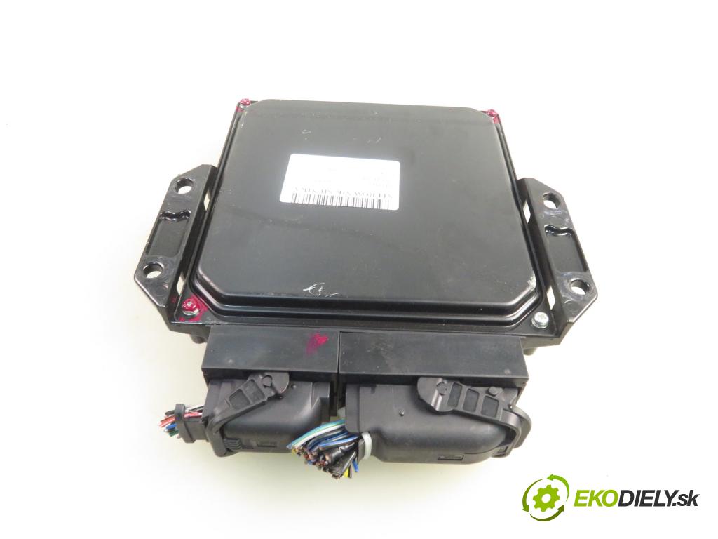 MAZDA 5 (CR19) MINIVAN 2006 105,00 2.0 MZR-CD 143 - RF7J 1998,00 Riadiaca jednotka Motor 2758006681 ; RF7P18881P
