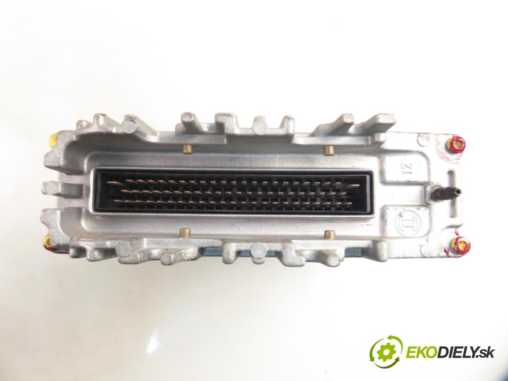 AUDI A4 (8D2, B5) SEDAN 1996 81,00 1.9 TDI 110 - AFN 1896,00 Riadiaca jednotka Motor 028906021CE ; 0281001425 ; 0281001426