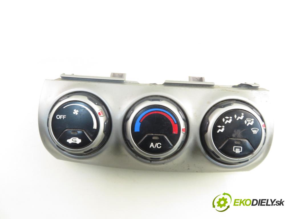 HONDA CR-V II (RD_) SUV 2002 110,00 2.0 (RD4) - K20A4 1998,00 Panel kúrenia KLIMATRONIK D026Z