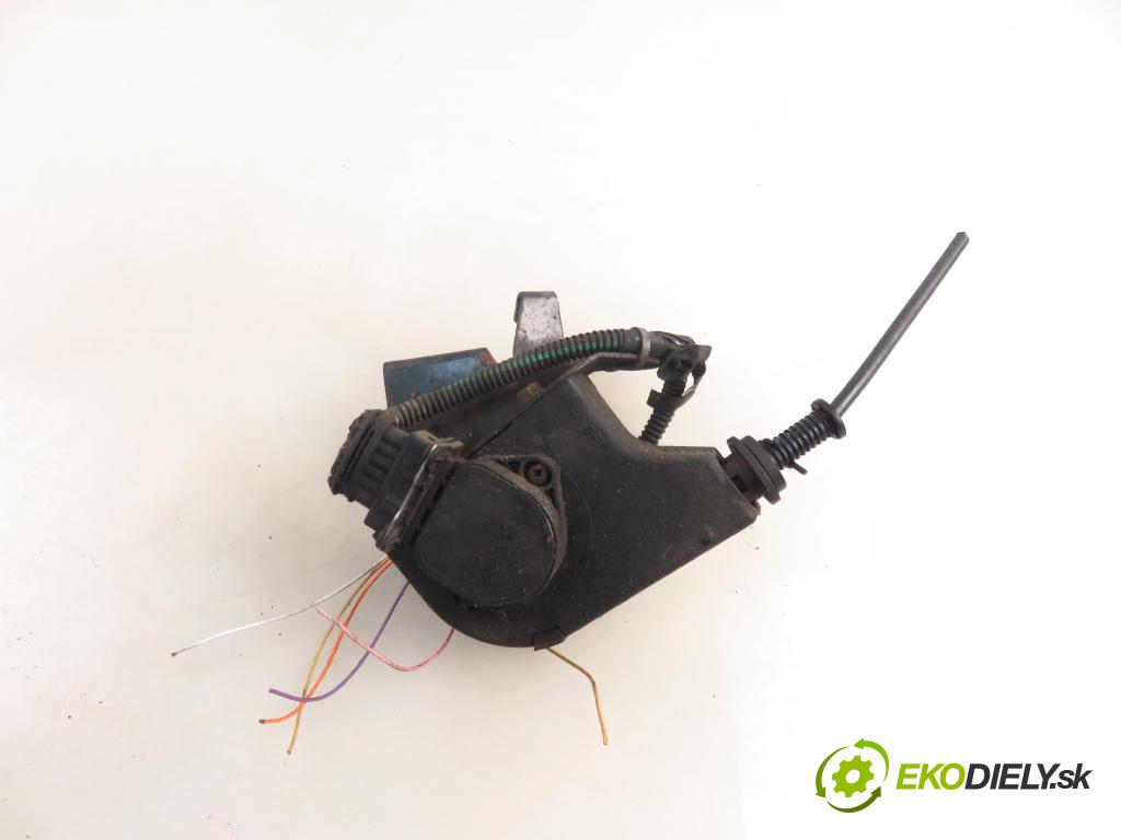 RENAULT KANGOO (KC0/1_) FURGON 2001 47,00 1.9 D 1870,00 Potenciometer plynu 7700431918 (Potenciometer plynového pedálu)