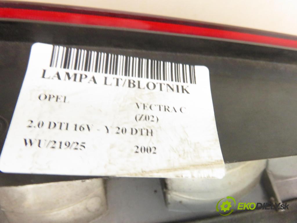 OPEL VECTRA C (Z02) SEDAN 2002 74,00 2.0 DTI 16V 101 - Y 20 DTH 1995,00 Svetlo ľavé zadné