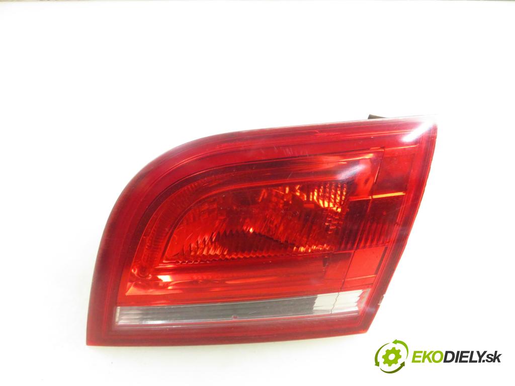 AUDI A3 Sportback (8PA) HB 2005 103,00 2.0 TDI 16V - BKD 1968,00 světlo pravé zadní kufr 8P4945094D