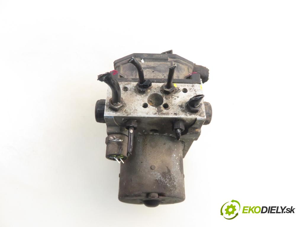 VW PASSAT B5.5 (3B3) SEDAN 2002 74,00 1.9 TDI PD 101 - AVB 1896,00 Pumpa ABS 0265950055 ; 4B0614517G (Pumpa ABS)