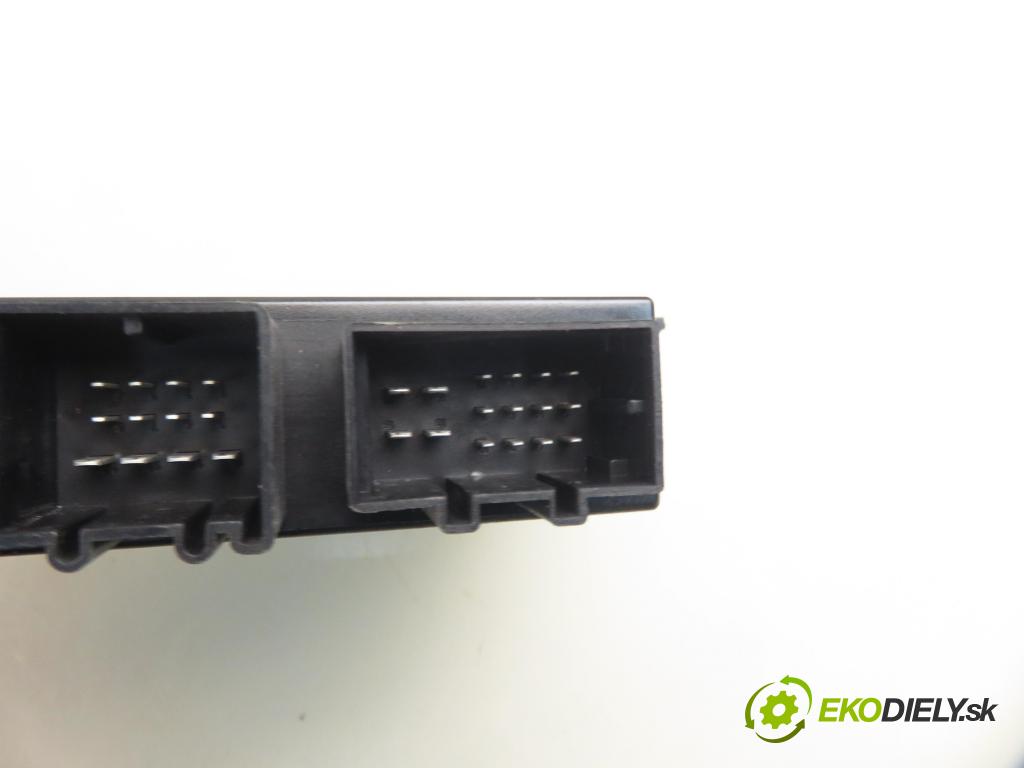 SKODA SUPERB II kombi (3T5) KOMBI 2011 77,00 1.6 TDI - CAYC 1598,00 MODUL komfortu 1K0907383F