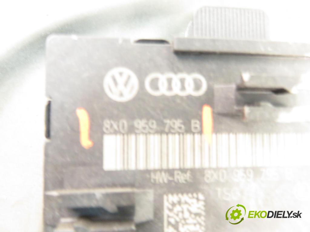 SKODA SUPERB II kombi (3T5) KOMBI 2011 77,00 1.6 TDI - CAYC 1598,00 mechanismus oken PTE 3T5839402A ; 8X0959795B