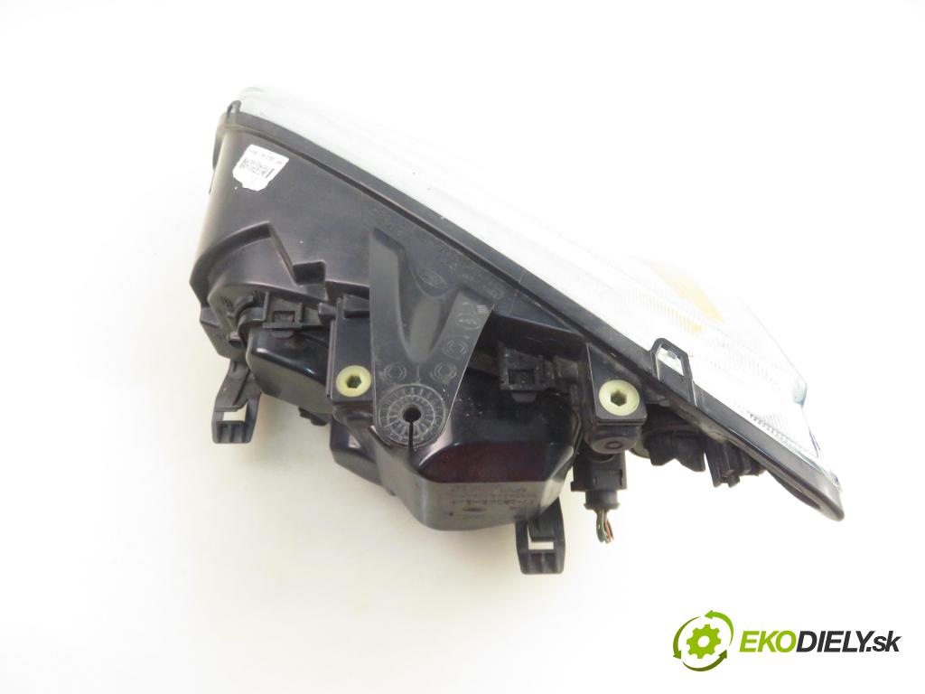 FORD FOCUS II (DA_, HCP) HB 2005 107,00 2.0 Flex 145 - SYDA 1999,00 světlo PP 4M5113W029AC