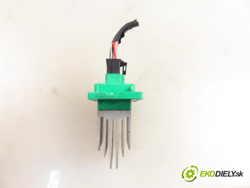 HYUNDAI ix35 (LM, EL, ELH) SUV 2011 135,00 2.0 CRDi 4WD 184 - D4HA 1995,00 rezistor / REOSTAT: topení