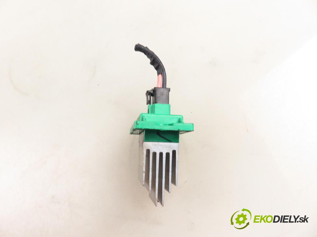 HYUNDAI ix35 (LM, EL, ELH) SUV 2011 135,00 2.0 CRDi 4WD 184 - D4HA 1995,00 rezistor / REOSTAT: topení