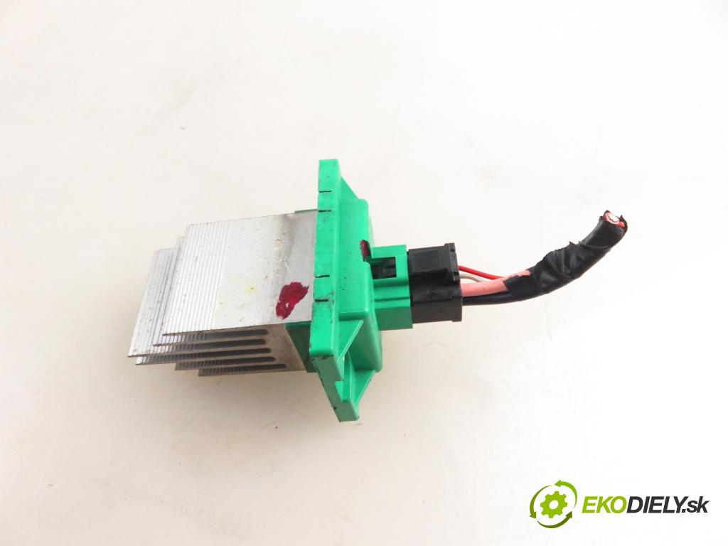 HYUNDAI ix35 (LM, EL, ELH) SUV 2011 135,00 2.0 CRDi 4WD 184 - D4HA 1995,00 rezistor / REOSTAT: topení