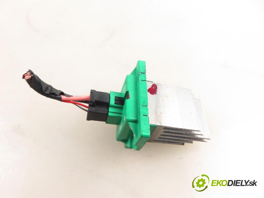 HYUNDAI ix35 (LM, EL, ELH) SUV 2011 135,00 2.0 CRDi 4WD 184 - D4HA 1995,00 rezistor / REOSTAT: topení