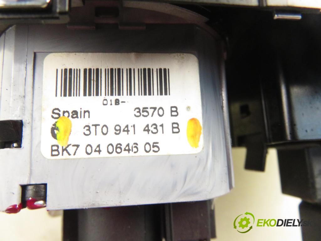 SKODA SUPERB II kombi (3T5) KOMBI 2011 77,00 1.6 TDI - CAYC 1598,00 přepínač světla 3T0941431B