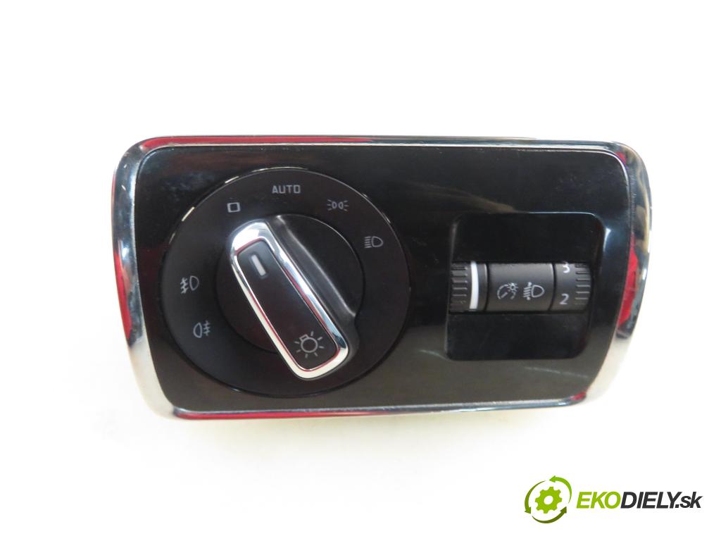 SKODA SUPERB II kombi (3T5) KOMBI 2011 77,00 1.6 TDI - CAYC 1598,00 přepínač světla 3T0941431B