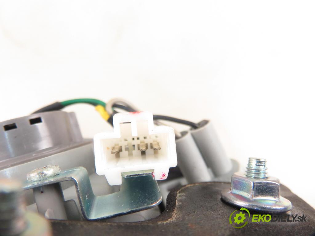 HYUNDAI ix35 (LM, EL, ELH) SUV 2011 135,00 2.0 CRDi 4WD 184 - D4HA 1995,00 Svetlo ľavé zadné kufor 924052Y0