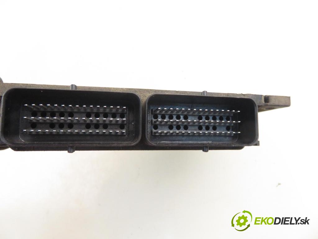 RENAULT KANGOO (KC0/1_) FURGON 2001 47,00 1.9 D 1870,00 Riadiaca jednotka Motor 8200150549 ; 7700115802