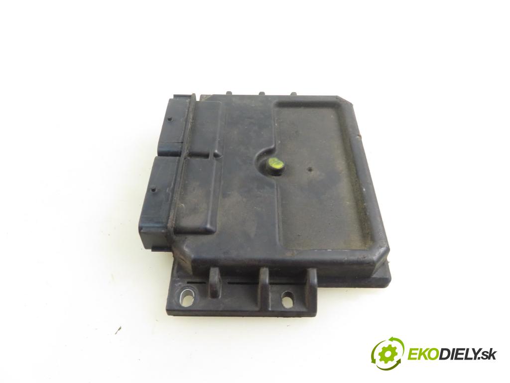 RENAULT KANGOO (KC0/1_) FURGON 2001 47,00 1.9 D 1870,00 Riadiaca jednotka Motor 8200150549 ; 7700115802