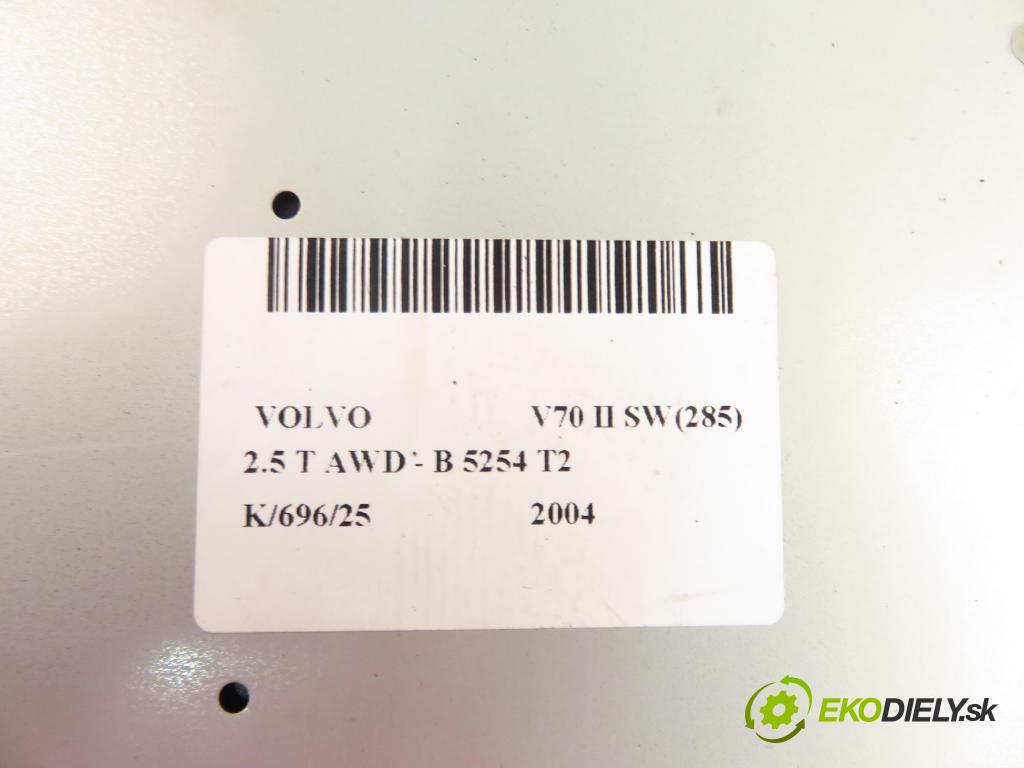 VOLVO V70 II SW (285) KOMBI 2004 154,00 2.5 T AWD 209 - B 5254 T2 2521,00 čítač navigácie 86739421 (Elektrosúčasti ostatné)