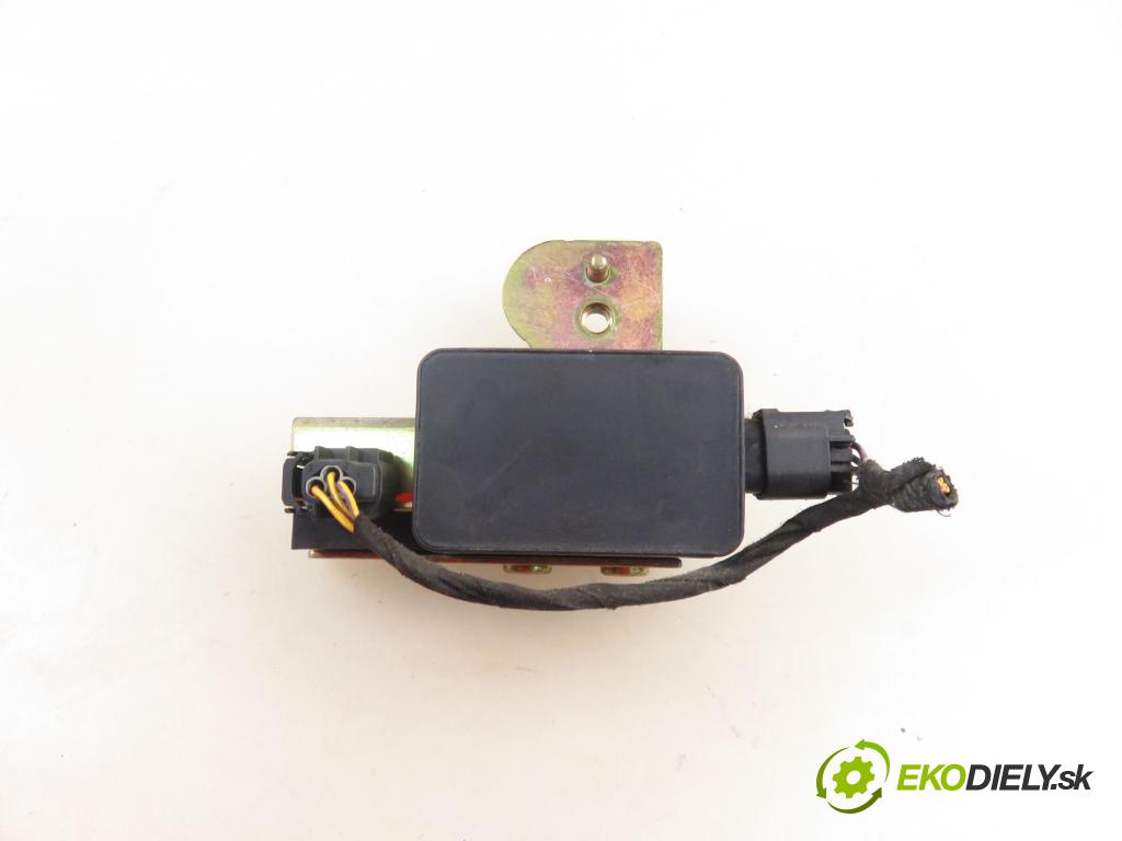 AUDI A3 (8L1) HB 2000 81,00 1.9 TDI - ASV 1896,00 snímač ESP 1J0907657A ; 1J0907651A