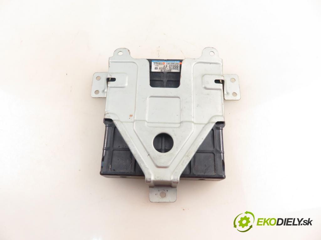 SUZUKI GRAND VITARA I (FT, HT) TERENOWY 2004 0,00 1.6 4x4 (SQ 416) - G16B 1590,00 Riadiaca jednotka Motor E6T16971H1
