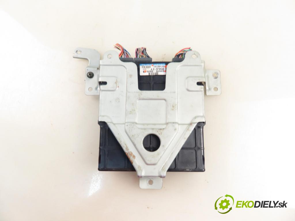 SUZUKI GRAND VITARA I (FT, HT) TERENOWY 2004 0,00 1.6 4x4 (SQ 416) - G16B 1590,00 Riadiaca jednotka Motor E6T16971H1 ; 3392050J2