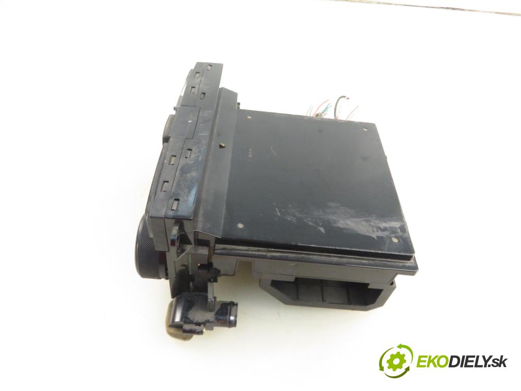SUZUKI GRAND VITARA I (FT, HT) TERENOWY 2004 0,00 1.6 4x4 (SQ 416) - G16B 1590,00 Panel kúrenia KLIMATIZACE: 9561054J02