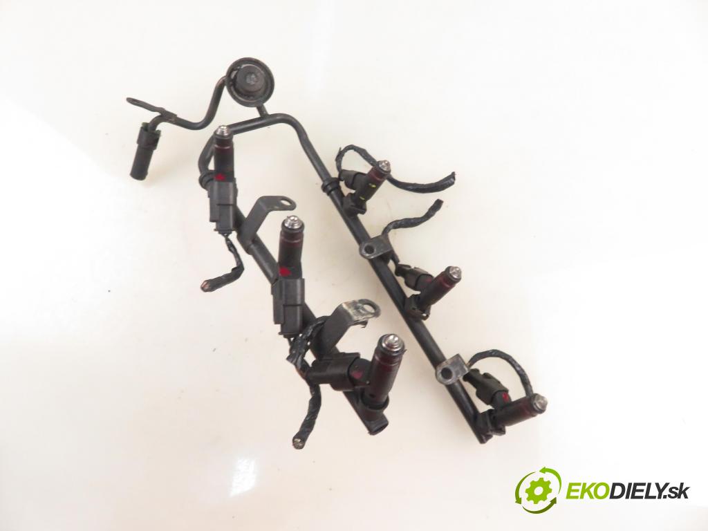 CHRYSLER 300M (LR) SEDAN 1999 0,00 2.7 V6 24V - EER 2736,00 Lišta vstrekovacia 04591306AB (Vstrekovacia lišta)