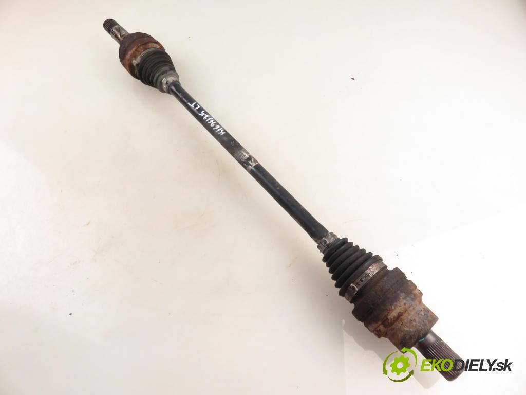 VOLVO V70 II SW (285) KOMBI 2004 154,00 2.5 T AWD 209 - B 5254 T2 2521,00 Poloos LT