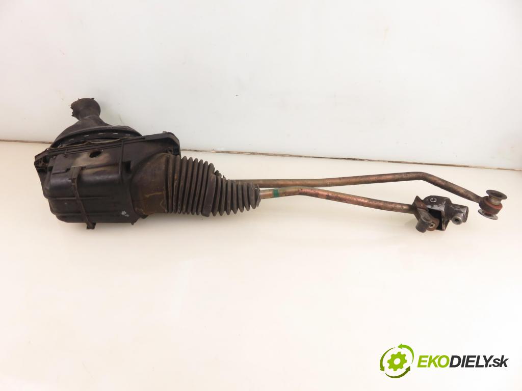 VW PASSAT B5.5 (3B3) SEDAN 2002 74,00 1.9 TDI PD 101 - AVB 1896,00 ZVEDÁK: 