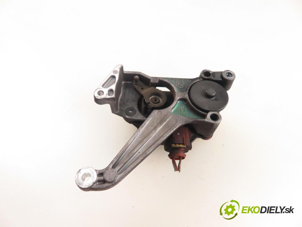OPEL SIGNUM HB 2004 110,00 1.9 CDTI 150 1910,00 Nastavovač zvod, potrubie 55190241 (Motorček ostatné)