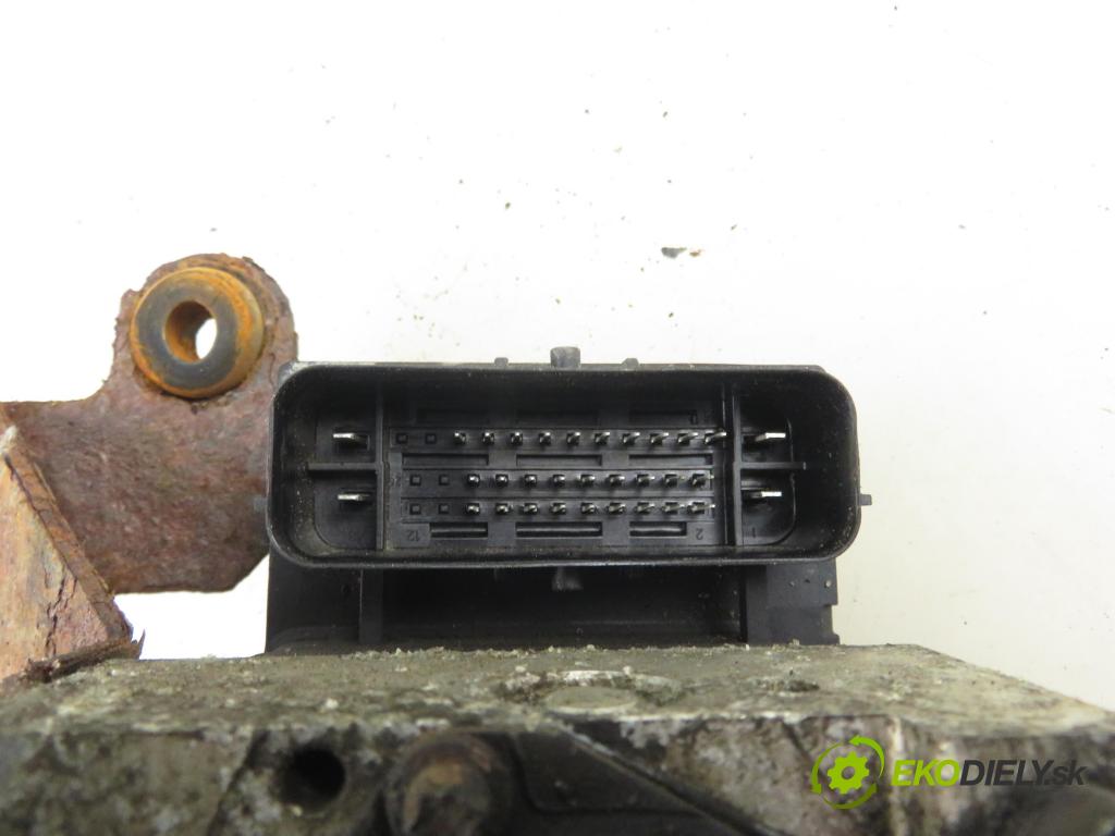 FORD TRANSIT Furgon (FA_ _) FURGON 2006 63,00 2.2 TDCi - P8FA 2198,00 pumpa ABS 0265800419 ; 0265231531 (Pumpy brzdové)