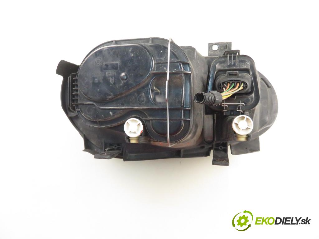 VW GOLF IV (1J1) HB 1999 55,00 1.4 16V - AHW 1390,00 Svetlo PP 1J1941016C