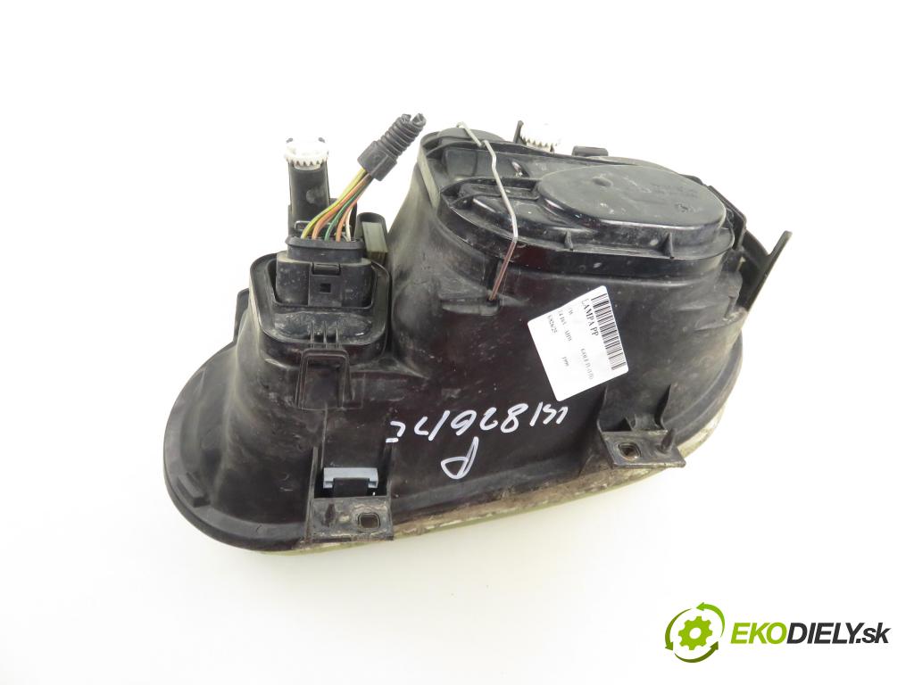 VW GOLF IV (1J1) HB 1999 55,00 1.4 16V - AHW 1390,00 Svetlo PP 1J1941016C