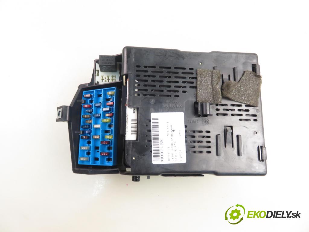 RENAULT MEGANE I (BA0/1_) HB 2001 70,00 1.4 16V 95 - K4J 750 1390,00 MODUL BSI 8200029340B