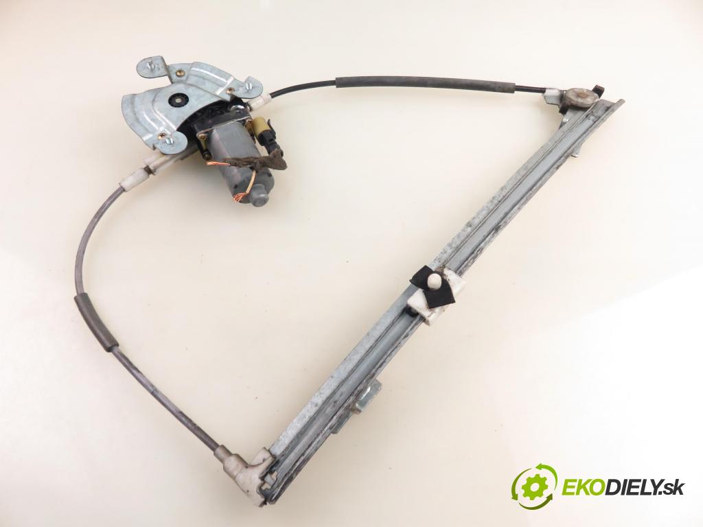 RENAULT MEGANE I (BA0/1_) HB 2001 70,00 1.4 16V 95 - K4J 750 1390,00 mechanismus oken 0130821720